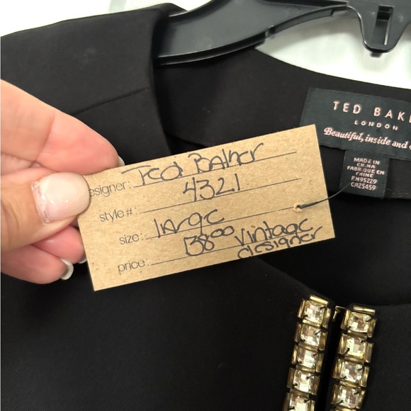 TED BAKER•black 3/4 sleeve stone accent top 3/Medium NWT - Picture 6 of 8